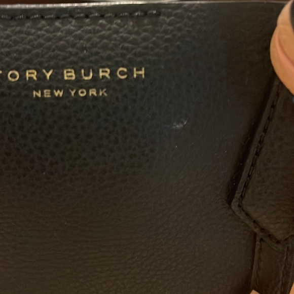 Tory Burch Small Perry Tote - Picture 4 of 7